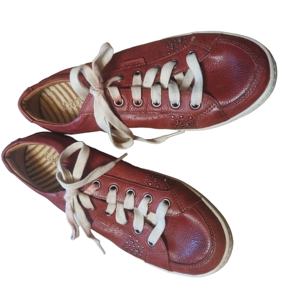 8 Toas red‎ sneaker